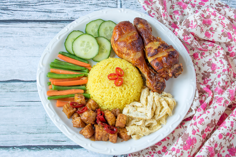 cara membuat nasi kuning